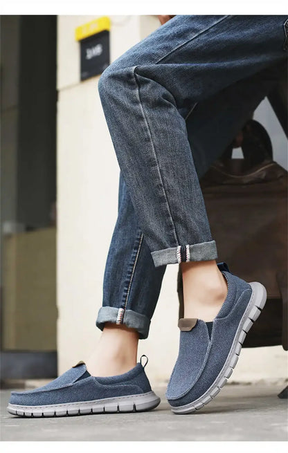 Leichte Slip-On-Loafer aus atmungsaktivem Canvas mit flexibler Sohle – Ideal für den Sommer