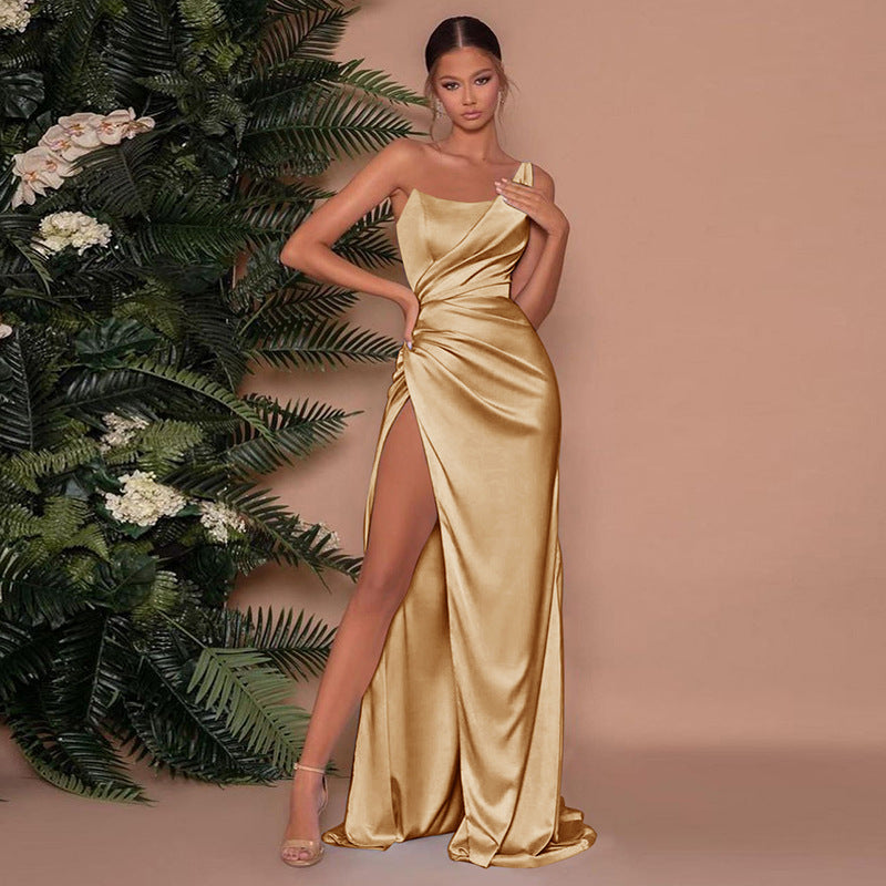 Satin-Maxikleid mit fließender Silhouette und V-Ausschnitt | Ideal für Frühling und Sommer
