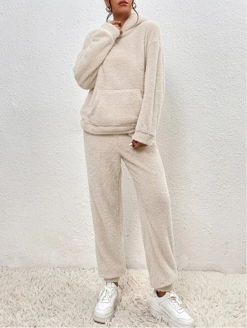 Bequemer Teddy-Hausanzug mit Kapuze und Wärmendem -  Ideal für Herbst und Winter