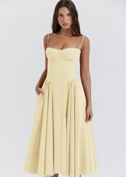 Schulterfreies Midikleid mit fließendem Stoff | Perfekt für Frühling & Sommer