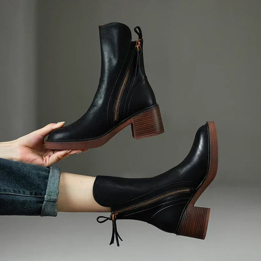 Knöchelhohe Lederstiefel mit gepolsterter Innensohle | Ideal für Herbst und Winter