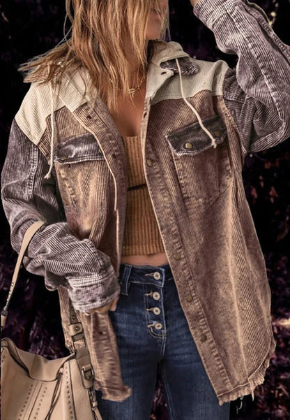 Cropped Cordjacke mit Knopfleiste und Brusttaschen | Ideal für Herbst