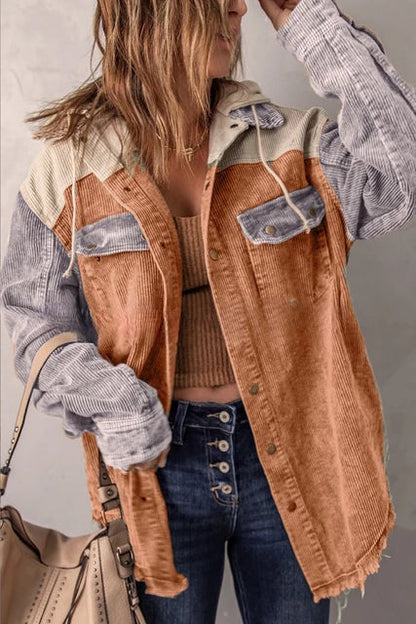 Cropped Cordjacke mit Knopfleiste und Brusttaschen | Ideal für Herbst