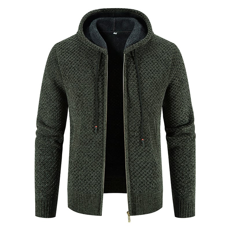 Dunkelgrüne Strickjacke mit Kapuze, Reißverschluss und Kordelzug. Modischer Herrenpullover, ideal für Herbst und Winter. Bequeme, warme Oberbekleidung.
