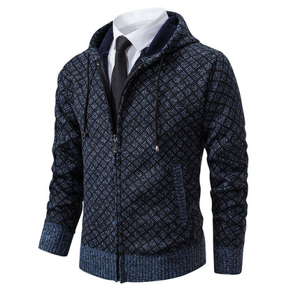 Dunkelblauer Herren-Hoodie mit geometrischem Muster, Reißverschluss und Kapuze, kombiniert mit weißem Hemd und schwarzer Krawatte. Elegante Freizeitmode.