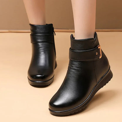 Isolierte Winterstiefel für Damen aus wasserdichtem Leder mit Kunstfellfutter und rutschfester Sohle | Ideal für Herbst/Winter