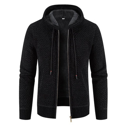 Schwarze Strickjacke mit Kapuze, Reißverschluss und Kordelzug. Modische Herrenbekleidung, ideal für Herbst und Winter. Bequem und stilvoll.