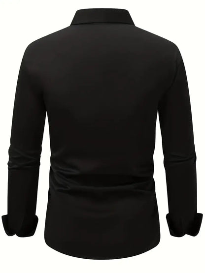 Schwarzes Herrenhemd, langärmelig, Rückansicht. Elegantes Design, klassischer Kragen, ideal für formelle Anlässe oder Business-Outfits.