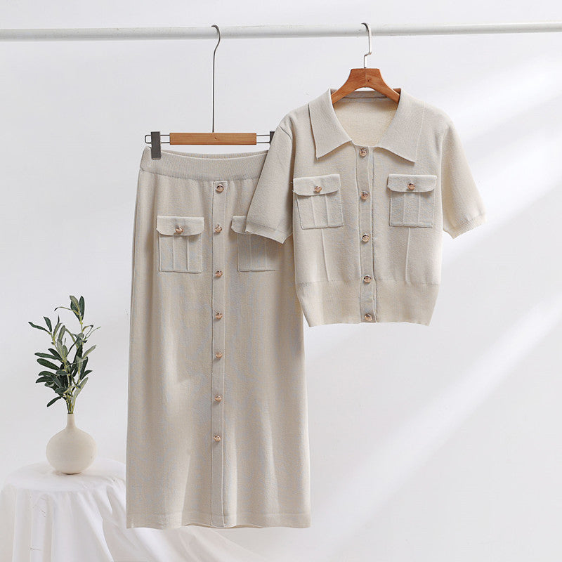 Strick-Polokragen-Kurzarm-Pullover und Midilanger Rock | Ideal für den Frühling