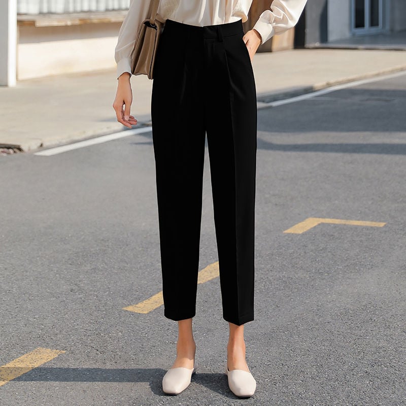 Damenhose mit hoher Taille Faltenlegung konischem Schnitt und verkürzter Länge