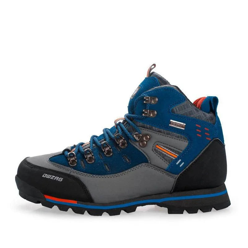 Grauer und blauer Wanderschuh mit robustem Profil, ideal für Outdoor-Aktivitäten. Hochwertige Materialien, langlebig und wetterfest.