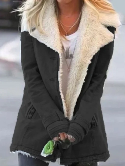 Damen Winterjacke mit Sherpa-Futter, windabweisender Außenschicht und Reißverschluss