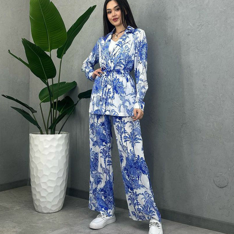 Damen Zweiteiliges Frühlings-Set mit Digitalem Pflanzenmuster und Schnürdetail