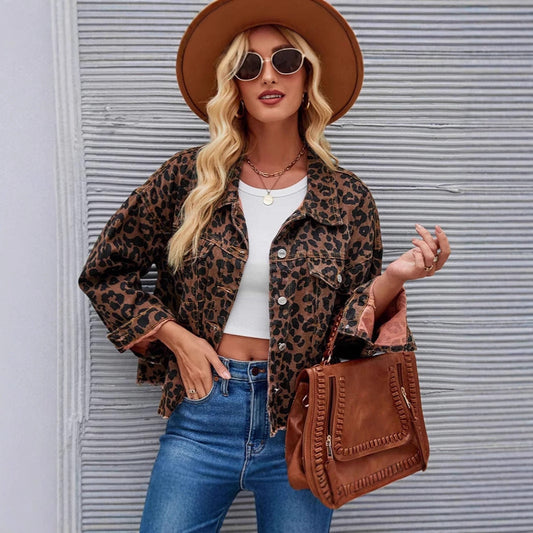 Frauen Frühling Kurzjacke mit Animal-Print, ausgefranstem Saum und Knopfverschluss