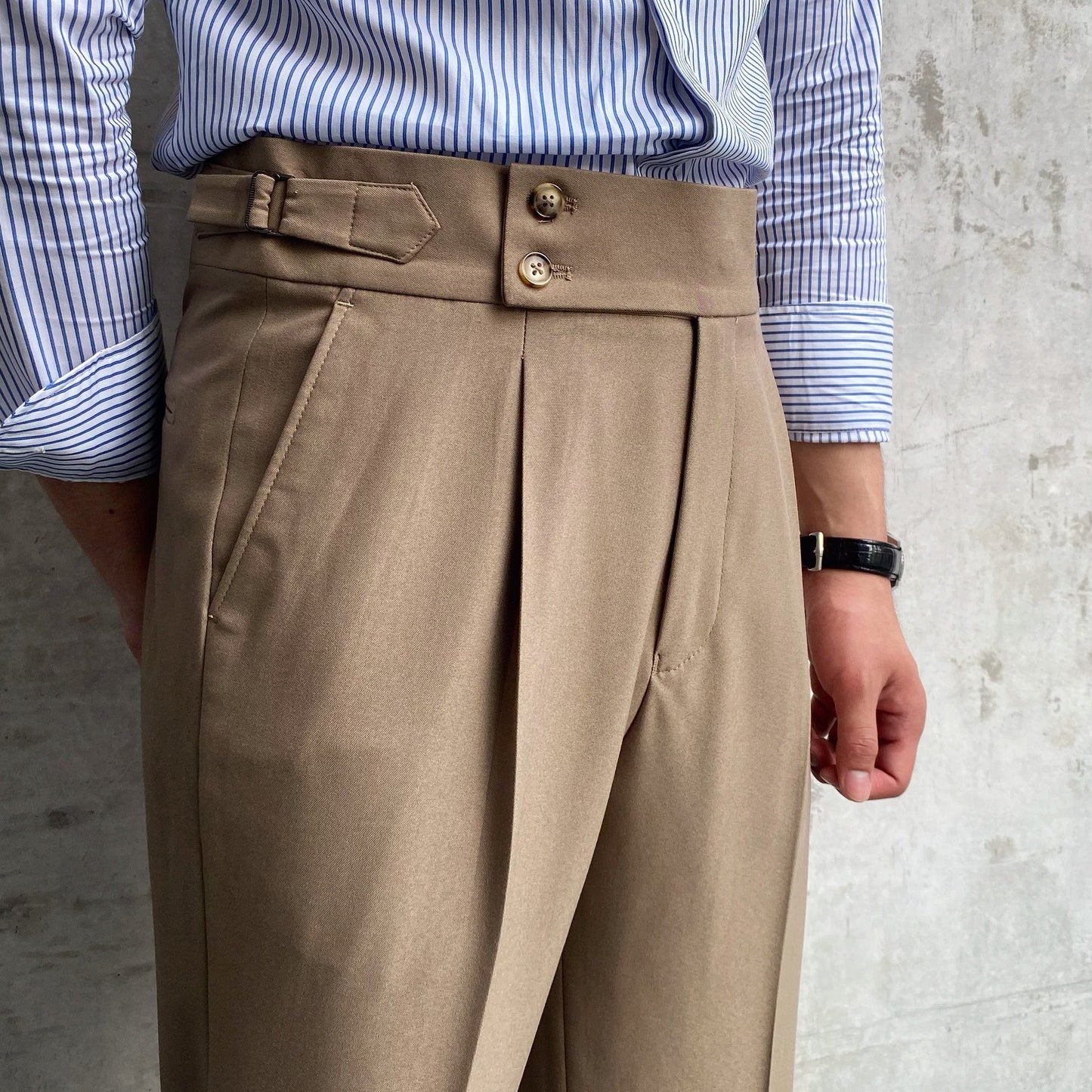Herren-Anzughose mit weiter Passform und geradem Bein – Uni-Farben