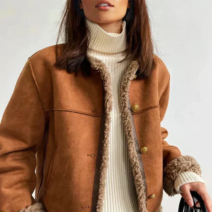 Damen-Winterjacke mit Schaffellfutter, Knopfverschluss und Seitentaschen