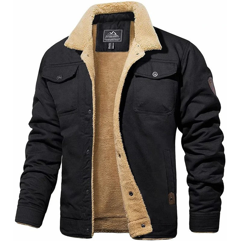 Schwarze Herrenjacke mit beigem Fleecefutter, Knopfleiste und Brusttaschen. Winterjacke, warm, modisch, ideal für kalte Temperaturen.