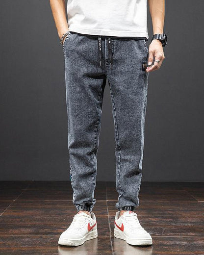 Herren-Jeans mit weitem Schnitt, Stretch und geradem Bein
