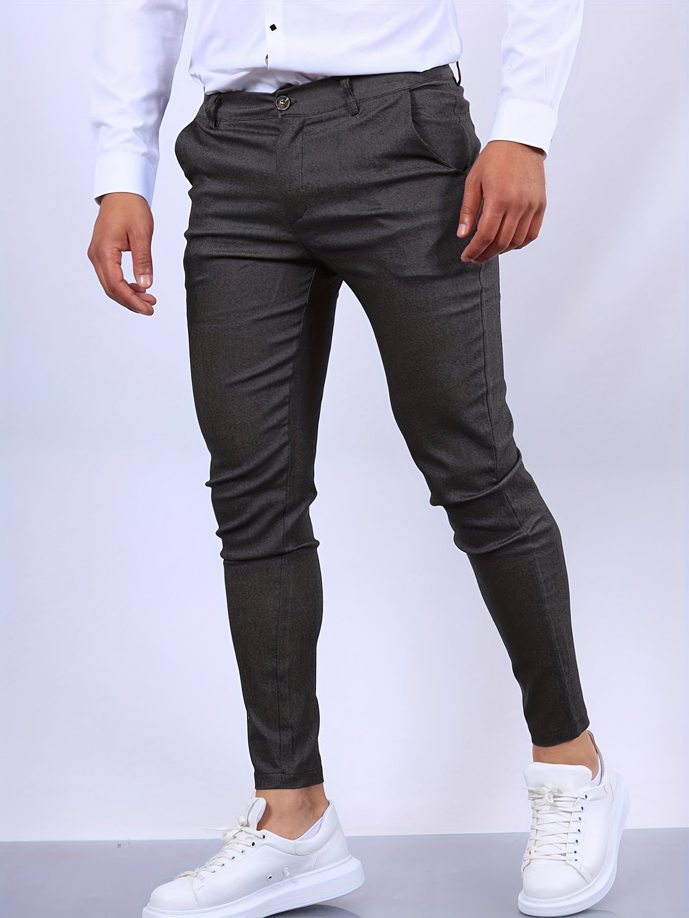 Herren-Chinohose im Skinny Fit mit schmal zulaufendem Bein und Reißverschluss