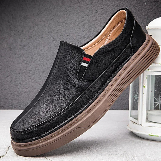 Hochwertige Leder Slipper für Herren –  Ideal für Frühling & Herbst
